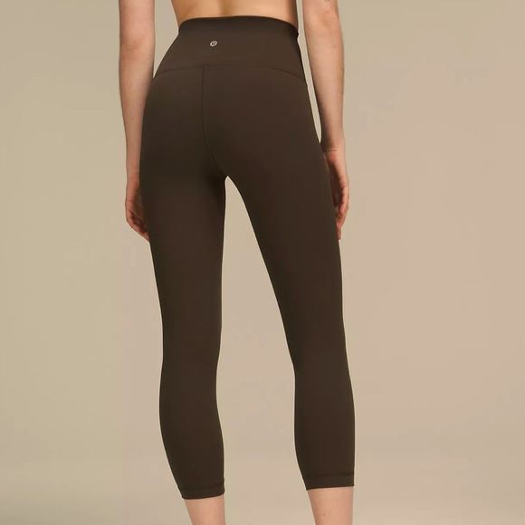 lululemon athletica Pants - Lululemon Wunder Train High-Rise Crop 23" Size 4